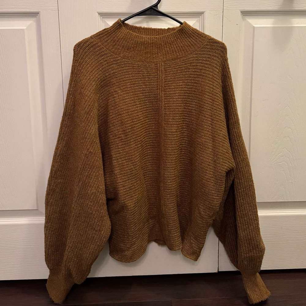 Vestique Women’s Mock Neck Sweater